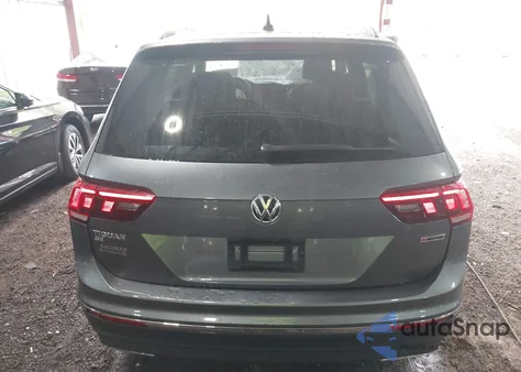 2021 Volkswagen Tiguan 2.0T Se/2.0T Se R-Line Black/2.0T Sel from USA, damaged, VIN 3VV2B7AX2MM111385